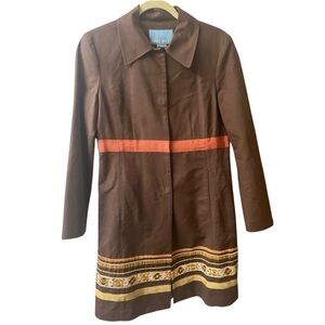 Nine West brown trench coat with decorative trim. Size Medium #10260
